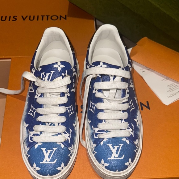 Louis Vuitton Blue Monogram Sneakers - Picture 6 of 6